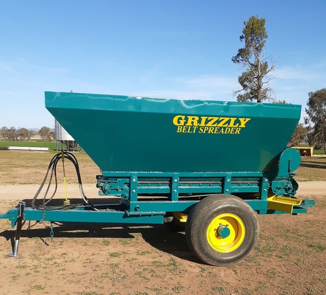 Grizzly Belt Spreader 6 Tonne Farm Tender